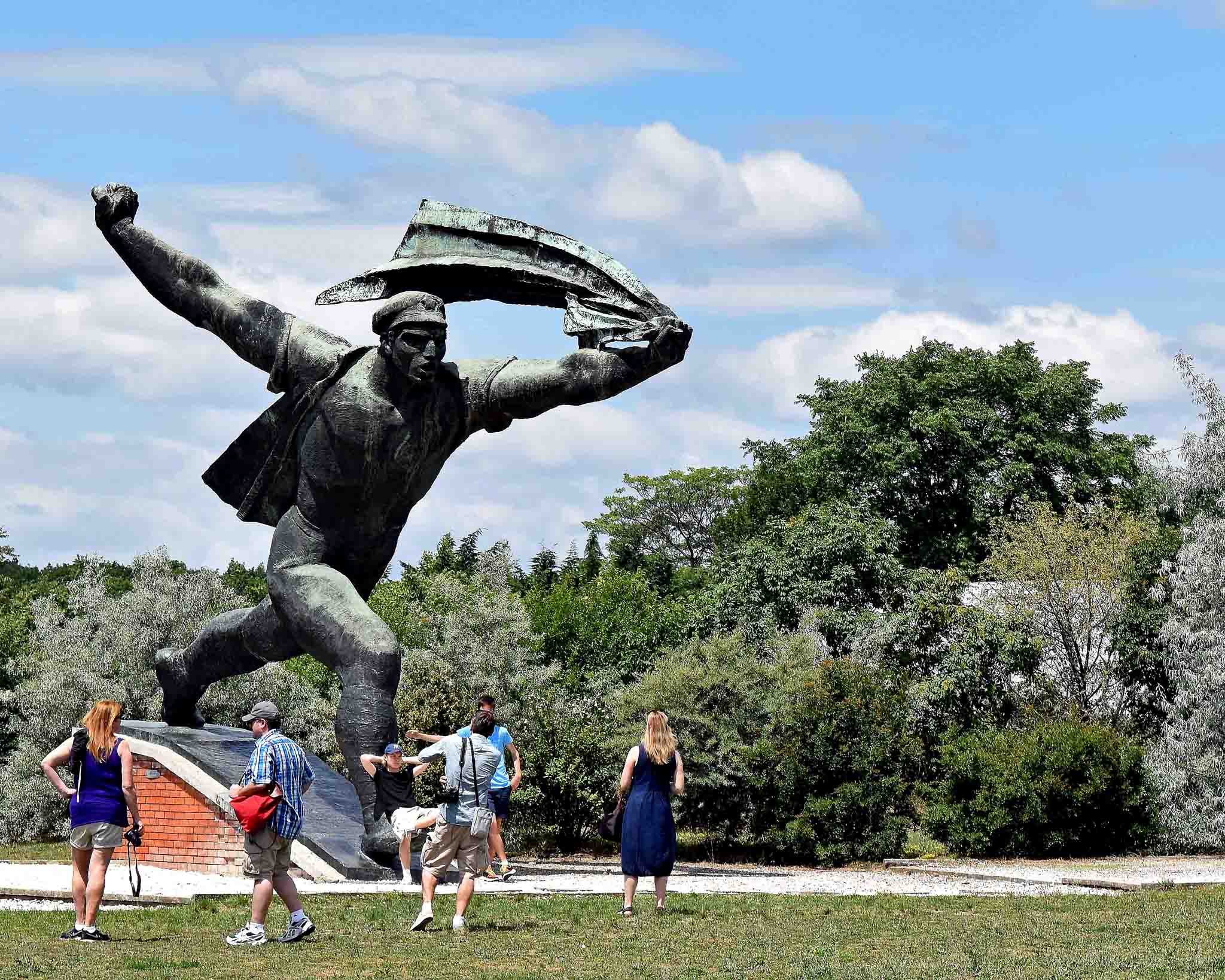 Meeting Photo Slide Show